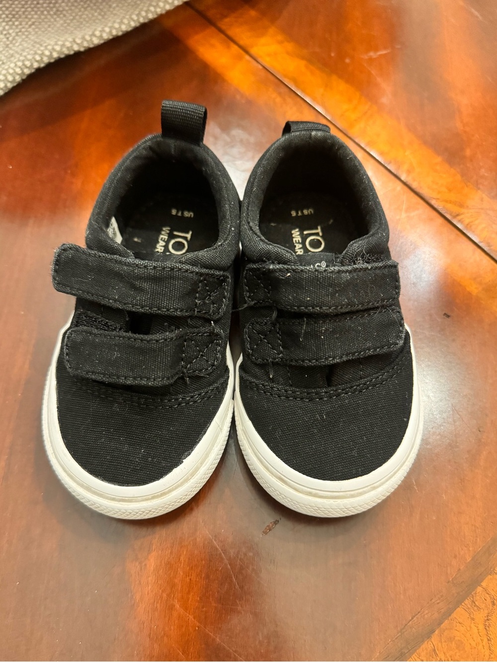 TOMS Black Toddler Girl Shoes | Size 5 toddler